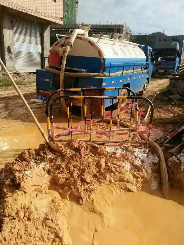 岳塘工地淤泥清淤