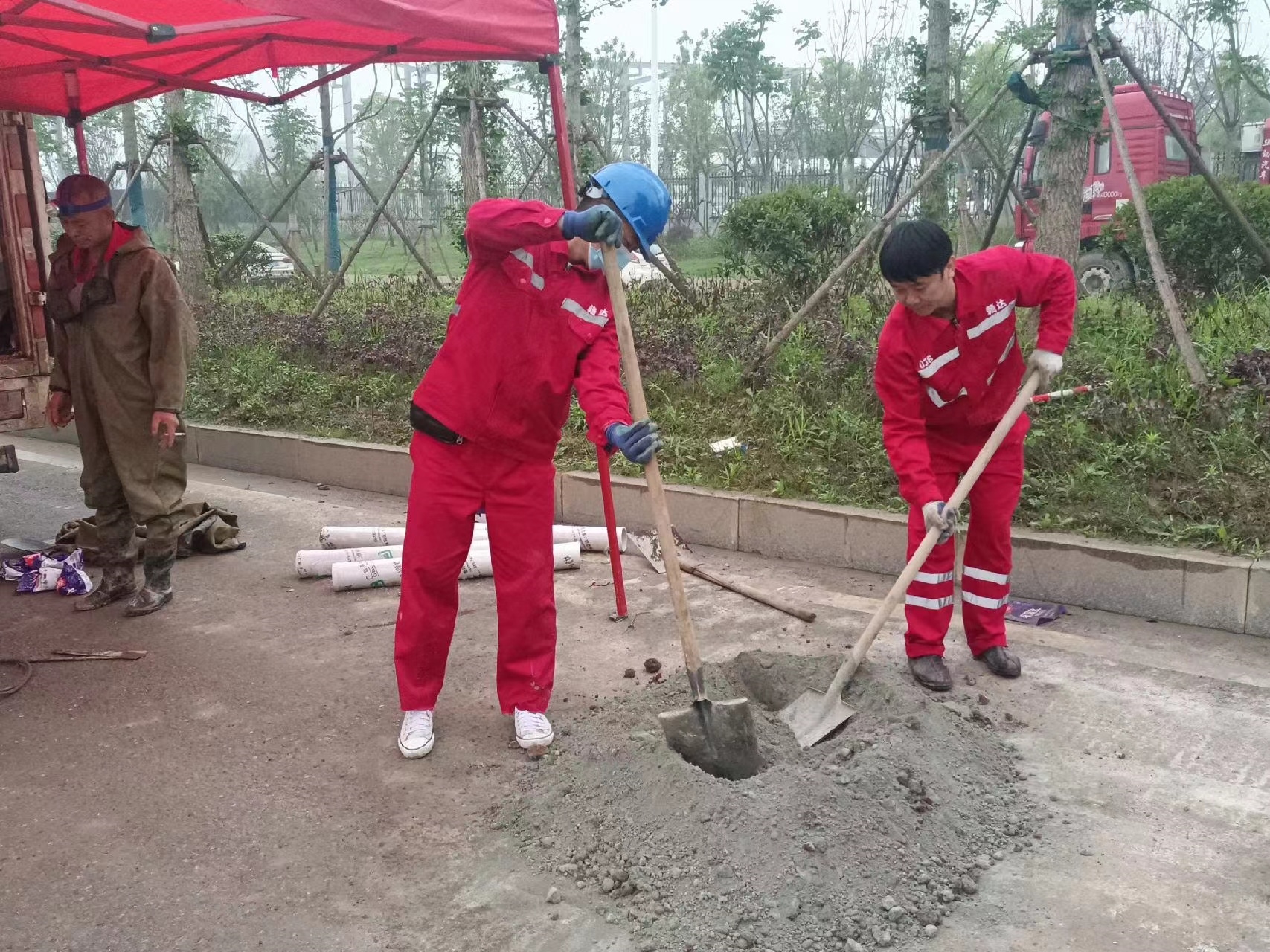 岳塘管道疏通哪家好】及时进行市政管道清淤